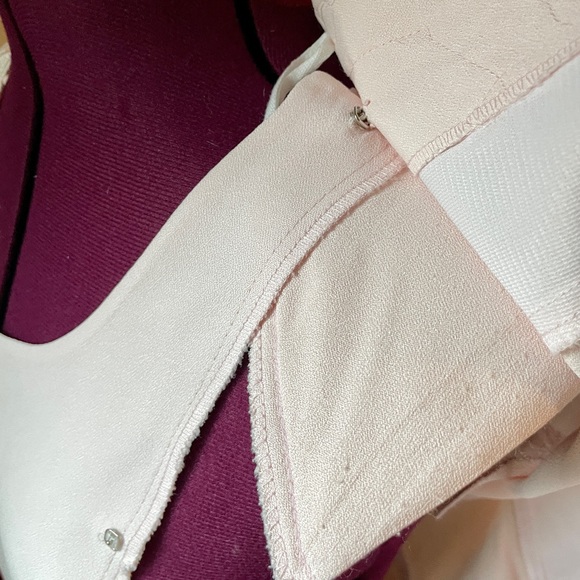 R & M Richards by Karen Kwong Light Pink Blazer. Size 10 - Picture 5 of 8